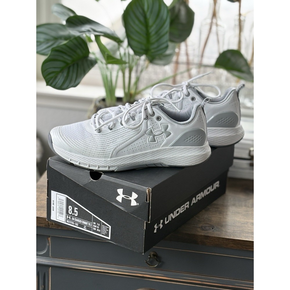 Under Armour Charged Commit TR 3 White Mod Grey 8.5